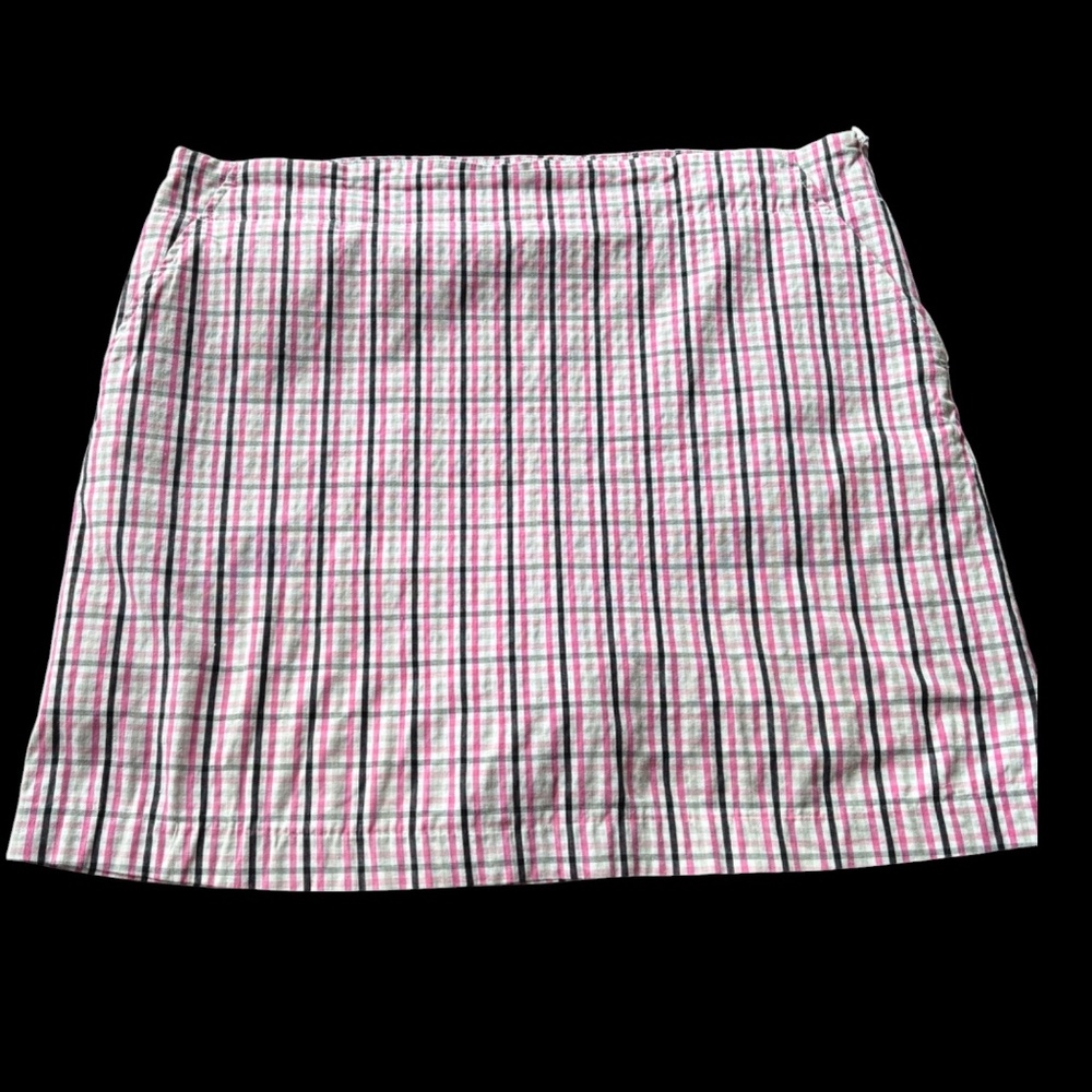 Cracked Wheat Pink, Gray & Black Plaid Skort